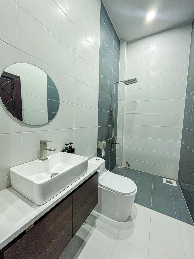 River Hotel 5 Long Xuyen Luaran gambar